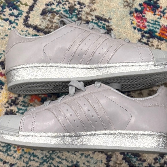 Adidas Super J Sneakers. Men’s 5.5 - Picture 3 of 6